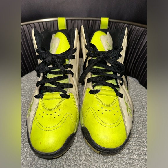 Older Reebok Sneakers - Picture 4 of 11